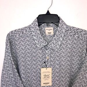 Men’s XL linen shirt. White w/ Navy print